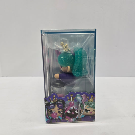 XOX Kweenie Fearless - 3pk: Mini Figures with Collector's Guide