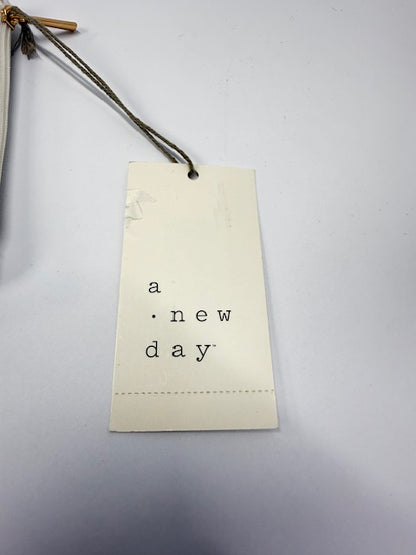 A-New-Day Beaded Zipper Coin Purse-Tomato